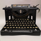 Révay József írógépe
